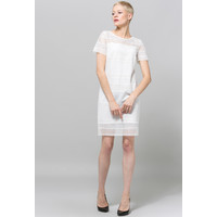 Monnari Koktajlowa sukienka z ażurowym wzorem 19L-DRE2010-K000