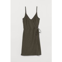 H&M Kopertowa sukienka z modalem 0660497002 Ciemna zieleń khaki