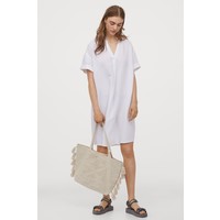 H&M Sukienka z dekoltem w serek 0816166001 Biały/Mieszanka z lnem