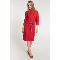 Quiosque Czerwona dzianinowa sukienka z ozdobną tasiemką 4JF002601