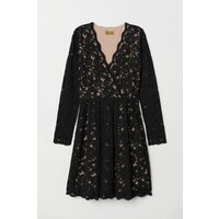H&M Sukienka z dekoltem w serek 0573059003 Czarny