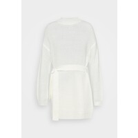 Missguided Petite BASIC DRESS WITH BELT Sukienka etui off white M0V21C0BW