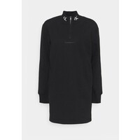 Calvin Klein Jeans LOGO TRIM MOCK NECK ZIP DRESS Sukienka letnia black C1821C06G