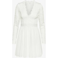 Nly by Nelly SCALLOPED PROM DRESS Sukienka koktajlowa white NEG21C0A6