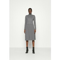 Calvin Klein FLARE DRESS Sukienka dzianinowa mid grey heather 6CA21C027