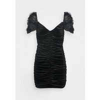 Missguided COSTELLO RUCHED DETAIL DOBBY PUFF SLEEVE DRESS Sukienka koktajlowa black M0Q21C1QZ