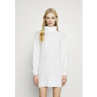 Hollister Co. ECLECTIC DRESS Sukienka dzianinowa white H0421C02W