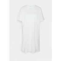 Pieces PCRIA DRESS Sukienka z dżerseju bright white PE321C0X0