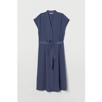 H&M Satynowa sukienka z paskiem 0880186001 Gołębi błękit