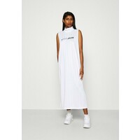 Nike Sportswear DRESS Długa sukienka white/white/black NI121C02H