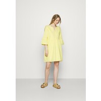 edc by Esprit DRESS Sukienka letnia light yellow ED121C0UJ