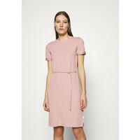 Calvin Klein SHORT LOGO TEE DRESS Sukienka z dżerseju muted pink 6CA21C03E
