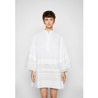Victoria Victoria Beckham LAYER DETAIL OVERSIZED DRESS Sukienka koszulowa white VIT21C01Q