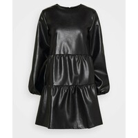 Missguided SMOCK DRESS Sukienka letnia black M0Q21C1TW