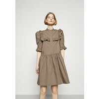 By Malene Birger FLOIA Sukienka koszulowa dark mink BY121C08X
