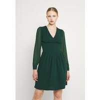 WAL G. BELLA SLEEVE SKATER DRESS Sukienka koktajlowa emerald green WG021C0NG
