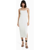 Bershka STRAPPY FITTED WITH CUT-OUT DETAIL Sukienka etui offwhite BEJ21C14N-A11