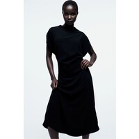 H&M Sukienka z wciętą talią - 1202916003 Czarny