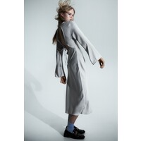 H&M Satynowa sukienka z odkrytymi plecami - 1210819002 Jasnoszary