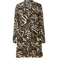 Bonprix Sukienka z falbanami ze zrównoważonej wiskozy ciemnooliwkowo-czarny w tygrysie cętki