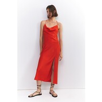 H&M Satynowa sukienka z drapowanym dekoltem - 1162183004 Czerwony