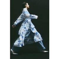 H&M Kreszowana sukienka oversize - 1219083002 Biały/Niebieskie kwiaty