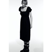 H&M Elastycznie marszczona sukienka z domieszką lnu - 1220908001 Czarny