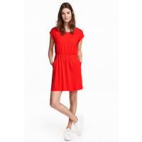 H&M Dżersejowa sukienka 0202017039 Czerwony