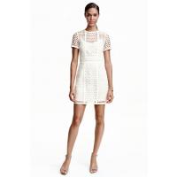 H&M Krótka sukienka z koronki 0398585002 Biały
