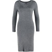 Vero Moda VMCATHRINE Sukienka dzianinowa medium grey melange VE121C0XR-C11