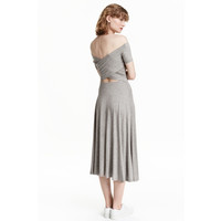 H&M Sukienka z odkrytymi ramionami 0398041010 Szary melanż