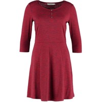 TWINTIP Sukienka z dżerseju red melange TW421CA12-G11
