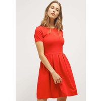 mint&berry Sukienka z dżerseju fiery red M3221CA2A