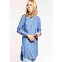 JDYADELE Sukienka koszulowa medium blue denim JY121C00O