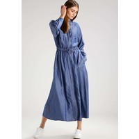 Lacoste Sukienka koszulowa medium blue LA221C01S
