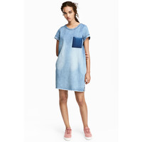 H&M Krótka sukienka dżinsowa 0480491001 Niebieski denim