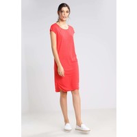 Selected Femme SFIVY Sukienka z dżerseju flame scarlet SE521C09I