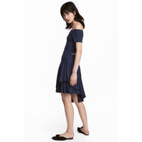 H&M Sukienka z odkrytymi ramionami 0570268001 Ciemnoniebieski