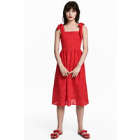 H&M Sukienka z haftem angielskim 0538861004 Czerwony