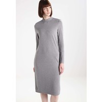 Selected Femme SFKRISTA LS HIGHNECK SWEAT DRESS Sukienka letnia dark grey melange SE521C0FB