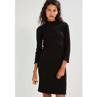 Selected Femme SFHAMINA 3/4 T-NECK DRESS Sukienka dzianinowa black SE521C0GJ