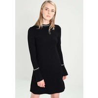 Warehouse EMBELLISHED NECK FLARE CUFF DRESS Sukienka dzianinowa black WA221C0C4