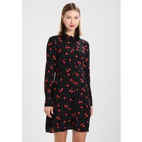 Warehouse CHERRY PRINT SHIRT DRESS Sukienka koszulowa black WA221C0CQ