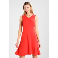 Armani Exchange Sukienka z dżerseju poppy red ARC21C00D