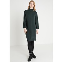 Monki CHEYENNE DRESS Sukienka dzianinowa dark green MOQ21C00S