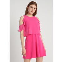 Guess VIOLA DRESS Sukienka letnia bougainvillea pink GU121C0AB