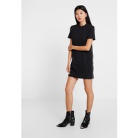 Calvin Klein Jeans TAPE LOGO DRESS Sukienka z dżerseju black C1821C046