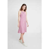 GAP Sukienka z dżerseju pink GP021C0D3