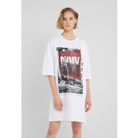 DKNY ELBOW CREW NECK DRESS Sukienka z dżerseju white DK121C07O