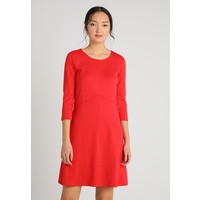 More & More DRESS INTERLOCK Sukienka z dżerseju tangerine red M5821C0CO
